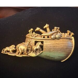 AJC Vintage Noahs Ark Brooch Gold Tone Animal Giraffe Figural Pin Signed AJMC